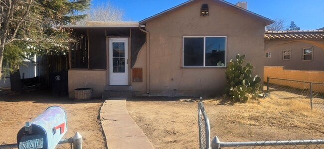 property at 316 Girard Blvd SE