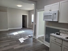 112 Boston Ct in Louisville, KY - Building Photo - Building Photo