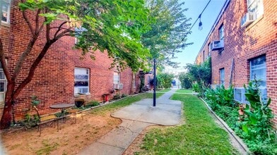 625 W Dickson St in Fayetteville, AR - Building Photo - Building Photo