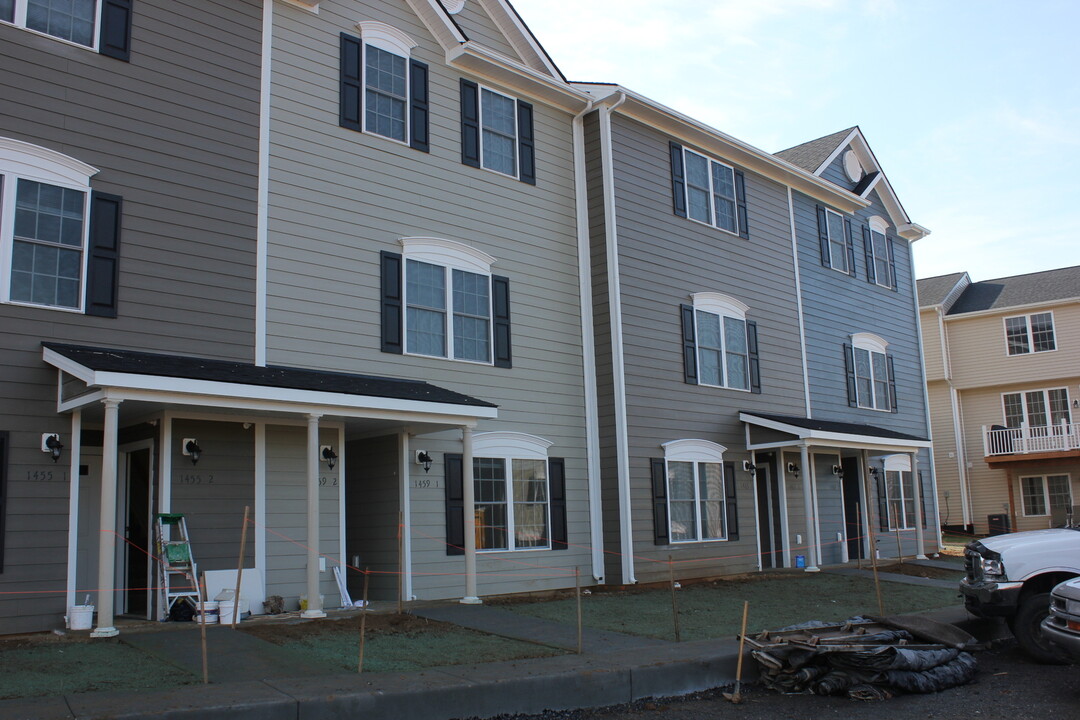 1620 Allison Wy in Harrisonburg, VA - Building Photo