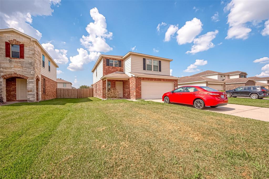 1306 Athea Way in Rosenberg, TX - Building Photo