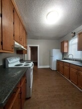 194 Elmwood Ave in Newark, OH - Building Photo - Building Photo