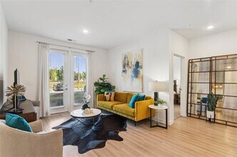 550 Webb Gin House Rd in Lawrenceville, GA - Building Photo - Building Photo