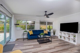 1065 SW 4th Terrace in Pompano Beach, FL - Building Photo - Building Photo