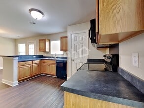 205 Turner Greens Ct in Goose Creek, SC - Building Photo - Building Photo