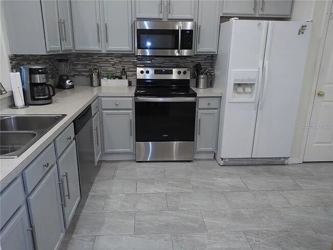 5318 61st Terrace N in St. Petersburg, FL - Building Photo - Building Photo