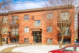 165 Du Moulin Av in Lachine, QC - Building Photo
