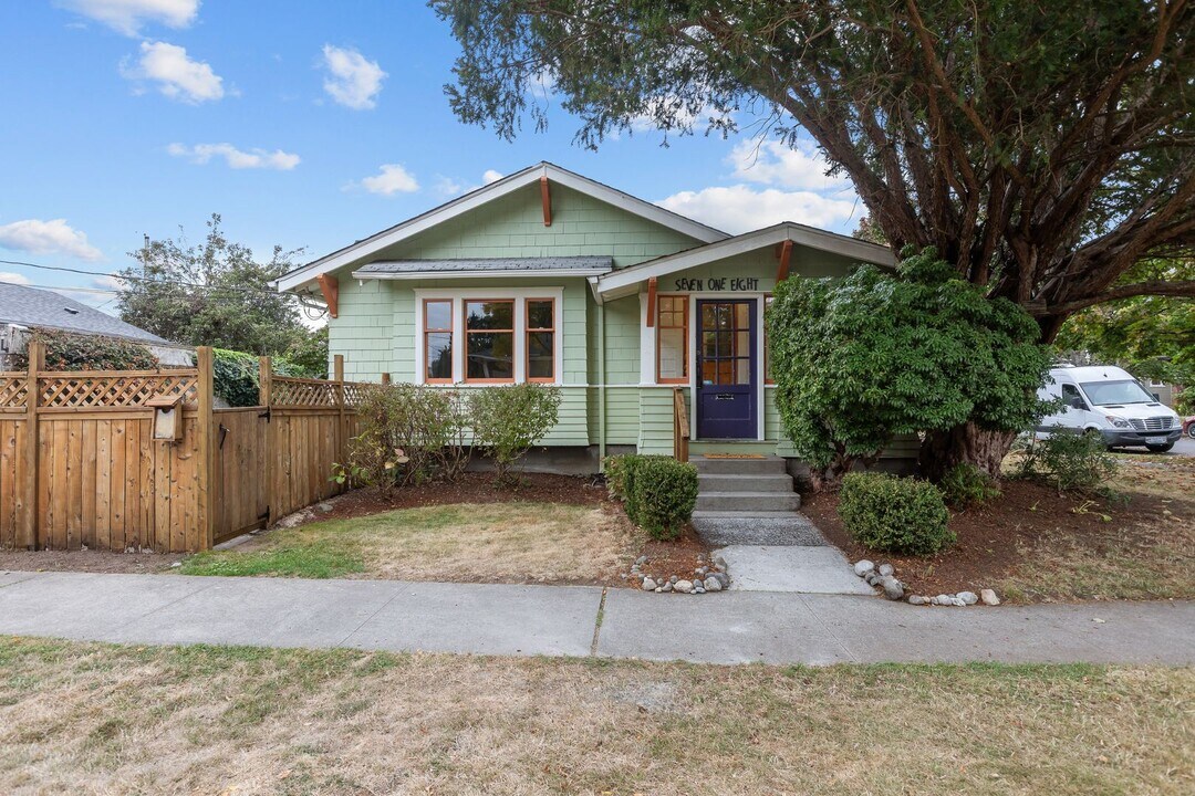718 N Junett St in Tacoma, WA - Building Photo