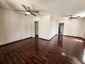 1347 Genevieve St, Unit A in San Bernardino, CA - Foto de edificio - Building Photo