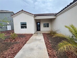 2225 Moonridge Ln in Fort Mohave, AZ - Building Photo - Building Photo