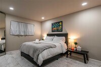 8110 Albacore Dr photo'