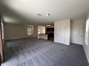 7493 Tuscan Bay Cir in Wesley Chapel, FL - Building Photo - Building Photo