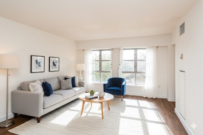 931 Massachusetts Ave in Cambridge, MA - Building Photo - Building Photo