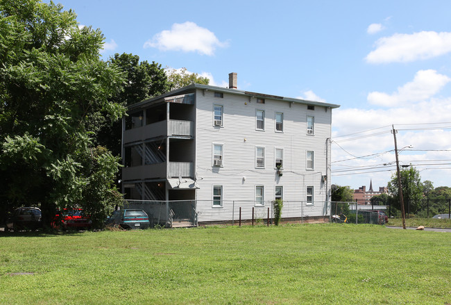 Valencia Apartments in New Britain, CT - Building Photo - Building Photo