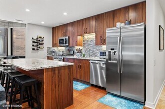 222 S Racine Ave in Chicago, IL - Building Photo - Building Photo