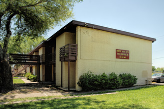 The Oberon in Pasadena, TX - Building Photo - Building Photo