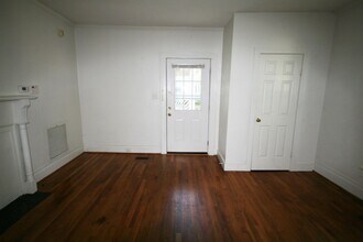 910 Lancaster St in Durham, NC - Building Photo - Building Photo