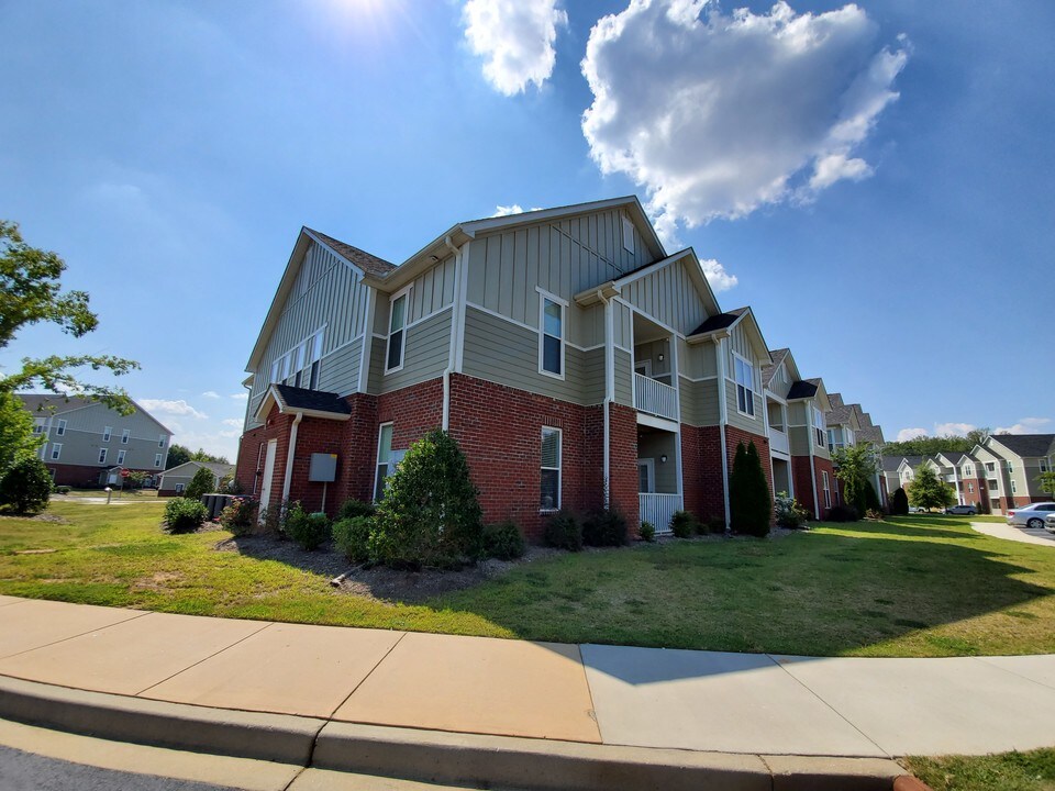 Ballantyne Commons of Simpsonville in Simpsonville, SC - Building Photo