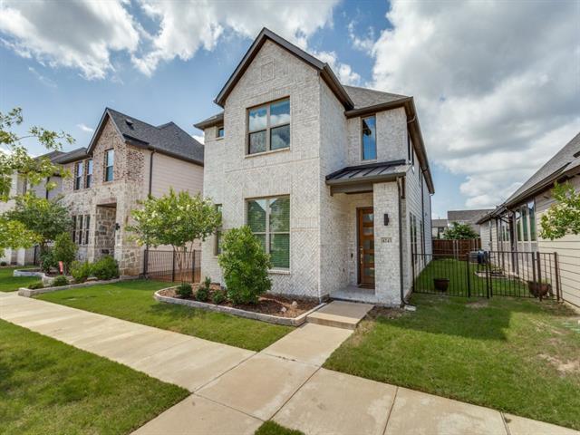 property at 4243 Curtiss Dr