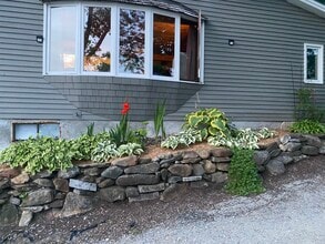 326 Reservoir Dr in Weare, NH - Building Photo - Building Photo