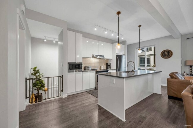 property at 30930 Westridge Pl