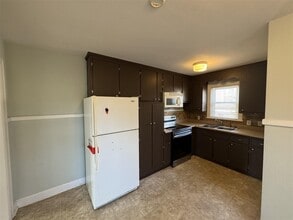 1304 Cabell Dr in Bowling Green, KY - Building Photo - Building Photo