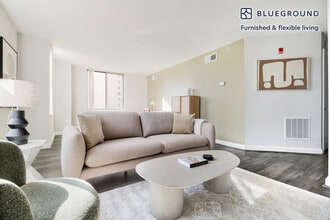 4835 Cordell Ave in Bethesda, MD - Building Photo - Building Photo