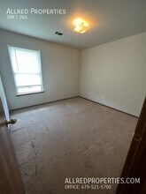 403 E Asher Ct in Rogers, AR - Building Photo - Building Photo