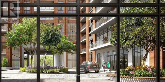 3270 Sheppard Ave E in Toronto, ON - Building Photo - Building Photo