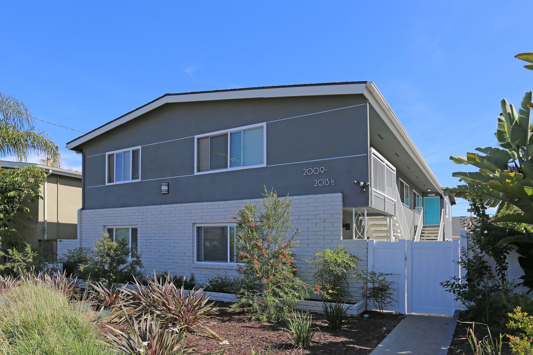 Oliver Avenue Apartments in San Diego, CA - Building Photo