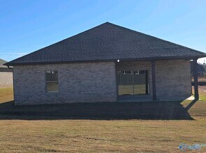 18048 Longleaf Dr in Athens, AL - Building Photo - Building Photo