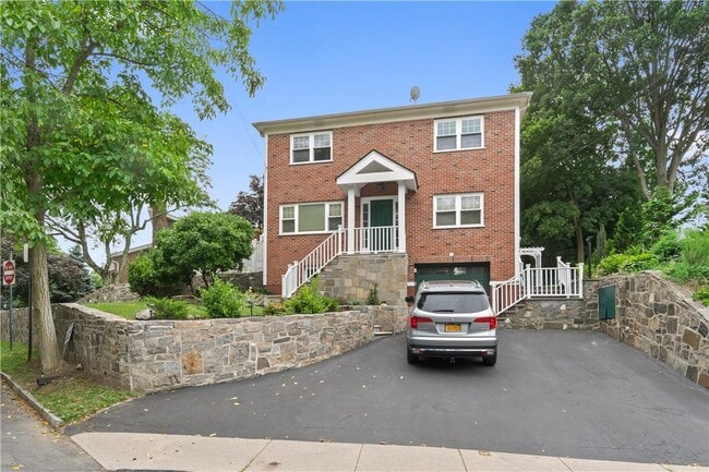 property at 36 Lincoln Ave