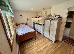 14 Manomet Rd, Unit 2 in Woburn, MA - Building Photo - Building Photo
