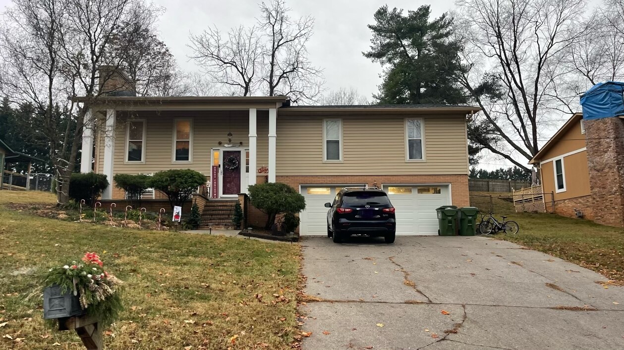 817 Brentwood Dr in Maryville, TN - Foto de edificio