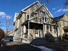 7 Roosevelt St in Rochester, NY - Building Photo
