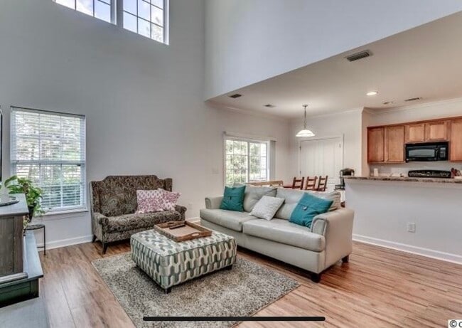 property at 1120 Fairway Ln