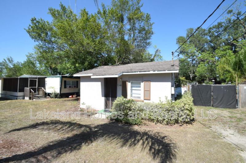 5346 9th St SE in Highland City, FL - Building Photo