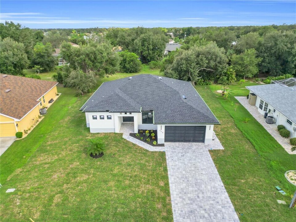 358 Vitorio St in Punta Gorda, FL - Building Photo