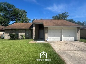 8607 Hickory Branch Ln in Humble, TX - Building Photo