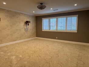 1125 Royal Ln in San Carlos, CA - Building Photo - Building Photo