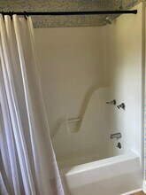 2611 Plantation Rd in Charlotte, NC - Building Photo - Building Photo