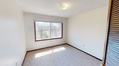 3910 Ontario St in Ames, IA - Building Photo - Building Photo