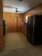 646 N Main St in Springtown, TX - Foto de edificio - Building Photo