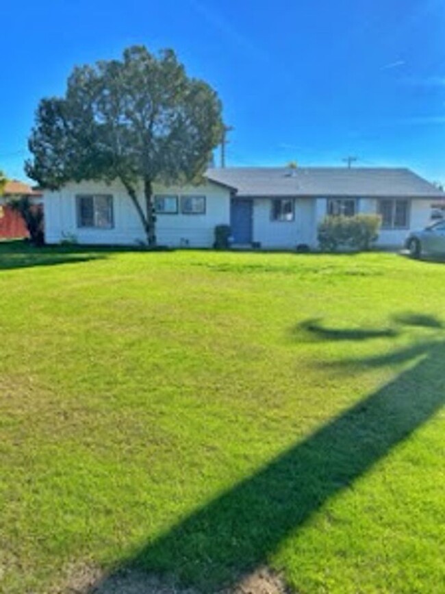 property at 5657 N 39th Ave