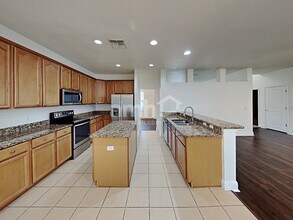 920 Shadowmoss Dr in Winter Garden, FL - Foto de edificio - Building Photo