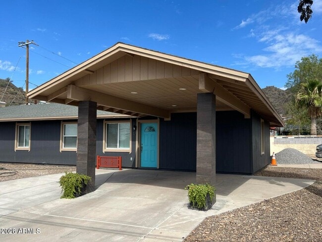 property at 10 E Mountain View Rd