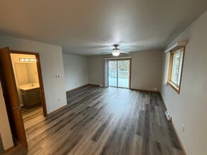 113 Edwards St in Wausau, WI - Foto de edificio - Building Photo