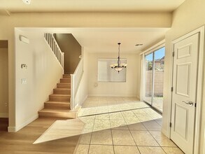 315 Ladies Tee Ct in Las Vegas, NV - Building Photo - Building Photo