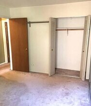2113 W Montrose Ave in Chicago, IL - Building Photo - Building Photo