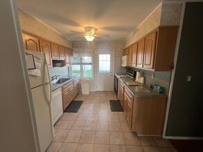 86 Vincent Rd in Hicksville, NY - Building Photo - Building Photo